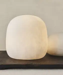 Stolna lampa od alabastera, Zara home