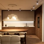 Dizajn interijera stana u Zagrebu. Kuhinja i balgovaona te dio dnevnog boravka u noćnoj sceni. Uz 3D vizualizacije doživite svoj prostor prije početka radova.